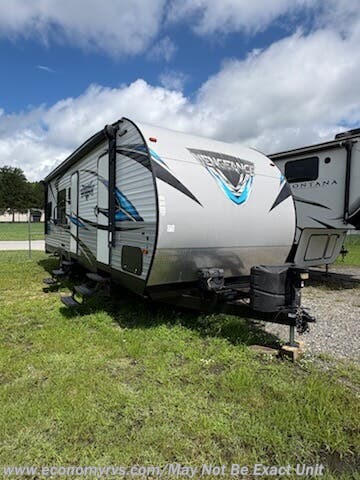 Used 2018 Forest River Vengeance Rogue 25V available in Mechanicsville, Maryland