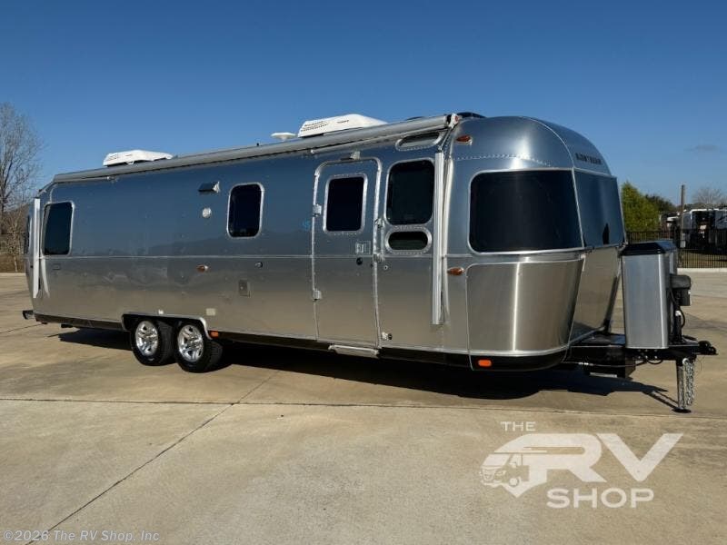 Used 2021 Airstream Classic 30RB available in Baton Rouge, Louisiana