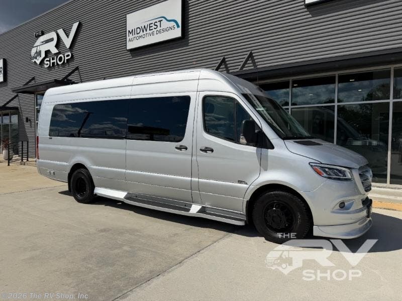 Used 2024 Midwest  Daycruiser D6 Full Partition available in Baton Rouge, Louisiana