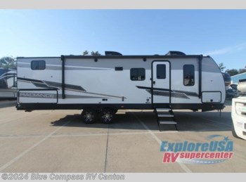 New 2022 Cruiser RV Radiance Ultra Lite 28QD available in Wills Point, Texas