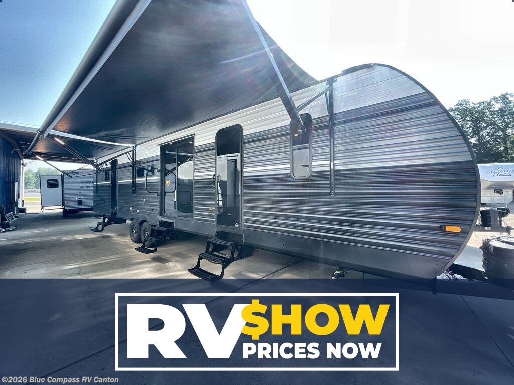 New 2026 CrossRoads Zinger 390DB available in Wills Point, Texas