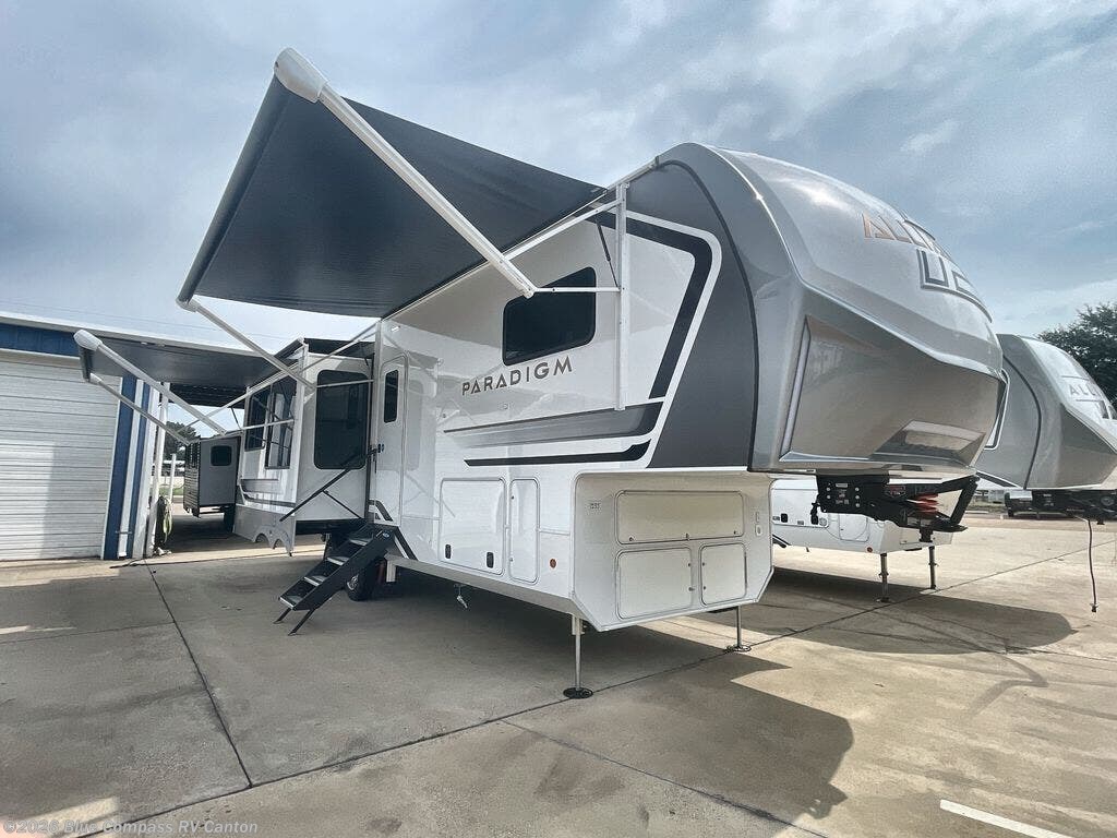 New 2026 Alliance RV Paradigm 310RL available in Wills Point, Texas
