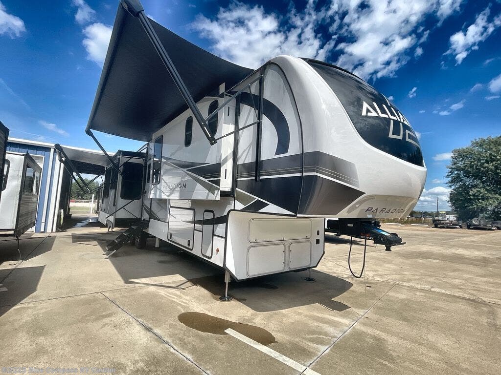 Used 2024 Alliance RV Paradigm 382RK available in Wills Point, Texas