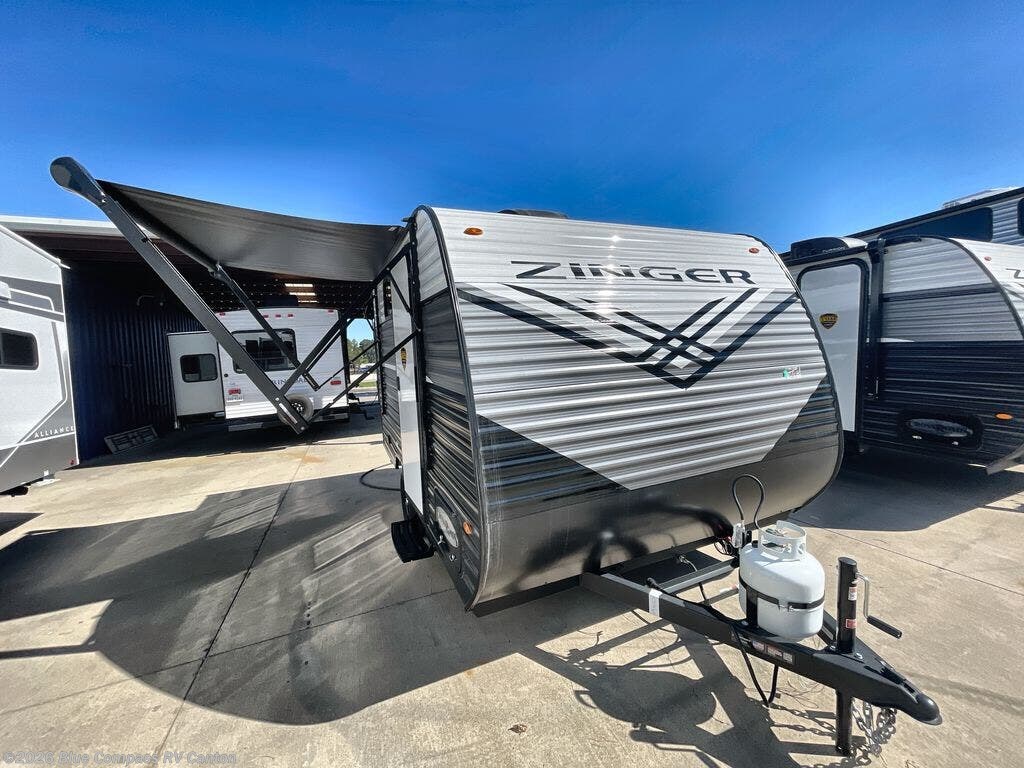 New 2026 CrossRoads Zinger Lite 12BH available in Wills Point, Texas