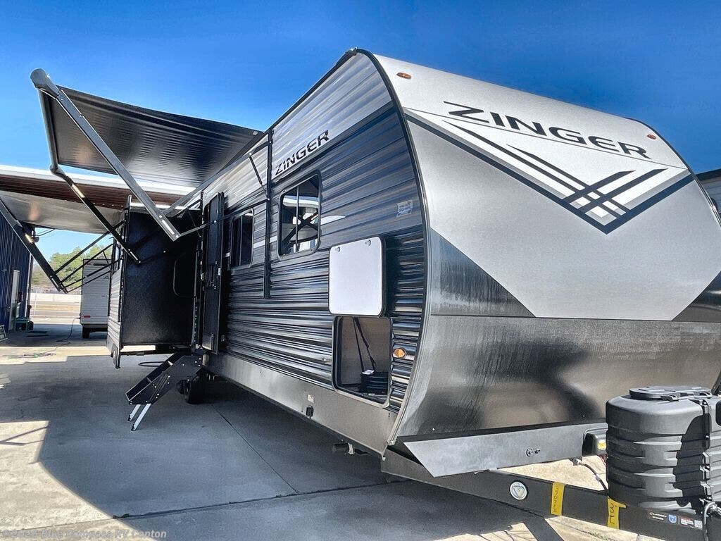 New 2026 CrossRoads Zinger 340LR available in Wills Point, Texas