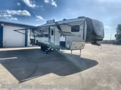 Used 2025 Forest River Rockwood Signature R374DBH available in Wills Point, Texas
