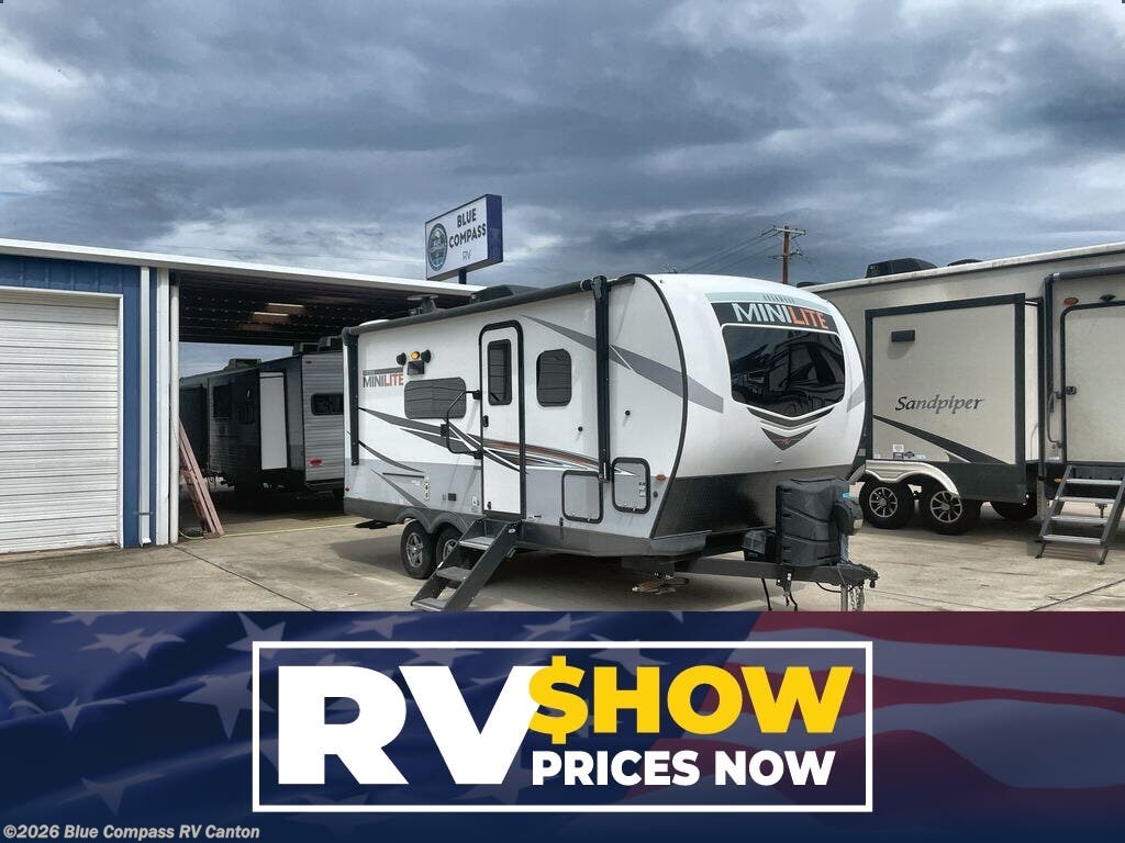 Used 2021  Forest River Rockwood 2104S by Forest River from Blue Compass RV Canton in Wills Point, TX