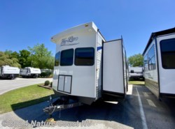 New 2023 HL Enterprise Hy-Line 42FE1PE available in Crystal River, Florida