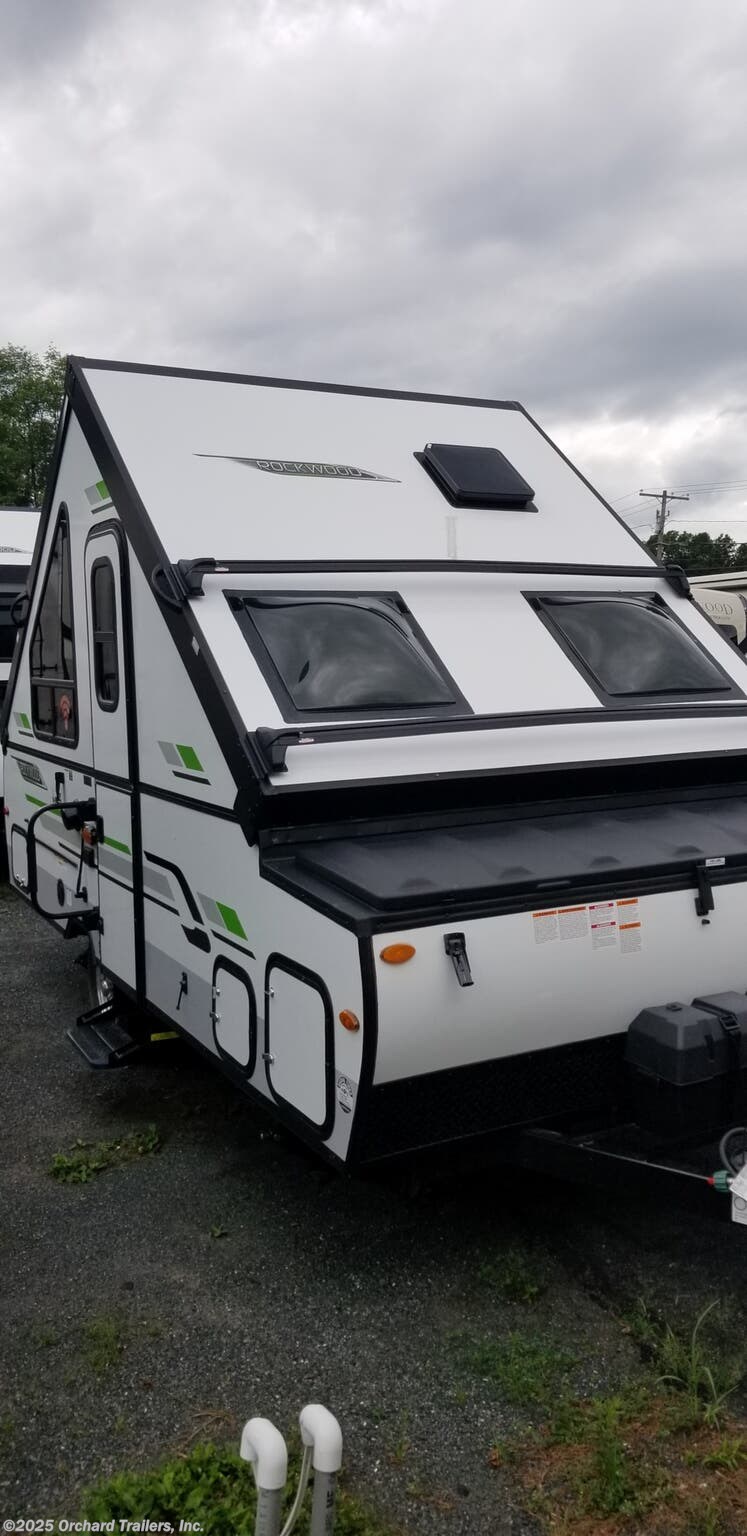 Popup 2021 Forest River Rockwood Hard Side A122S TrailersUSA