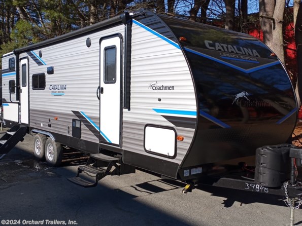 2022 Coachmen Catalina Legacy Edition 263BHSCK available in Whately, MA