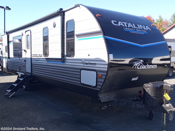 2023 Coachmen Catalina Legacy Edition 303RKDS available in Whately, MA