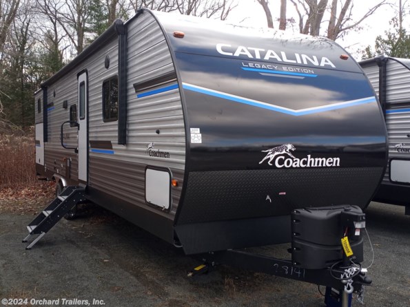 2023 Coachmen Catalina Legacy Edition 343BHTS available in Whately, MA