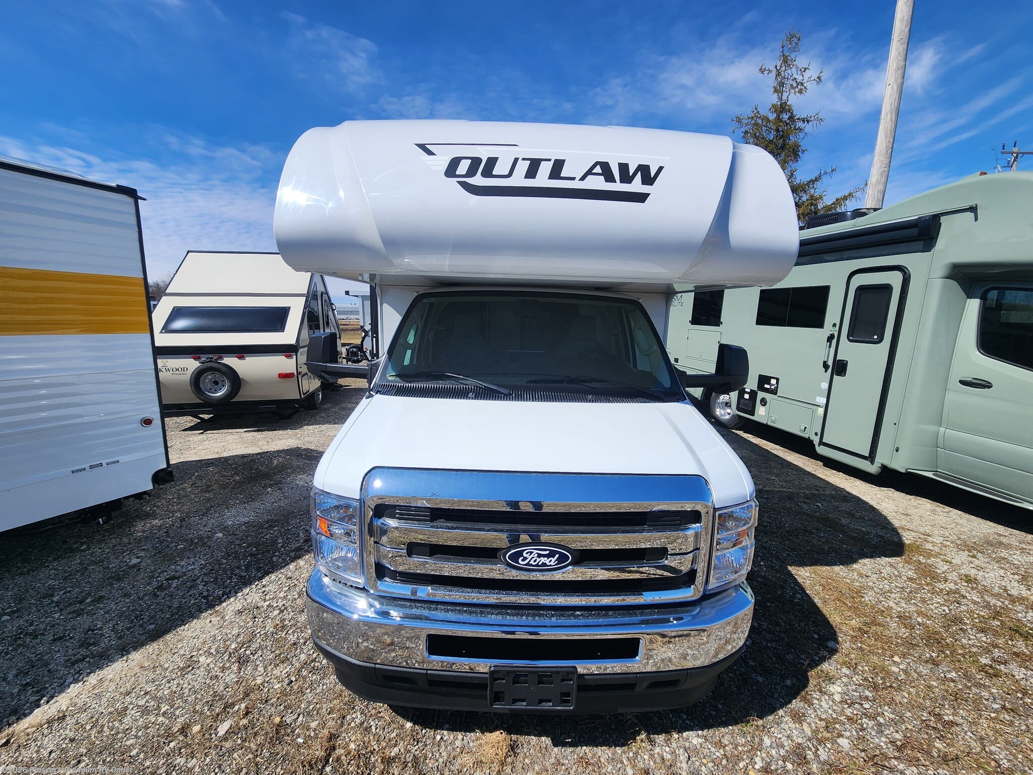 New 2026 Thor  OUTLAW 29T available in Sturtevant, Wisconsin