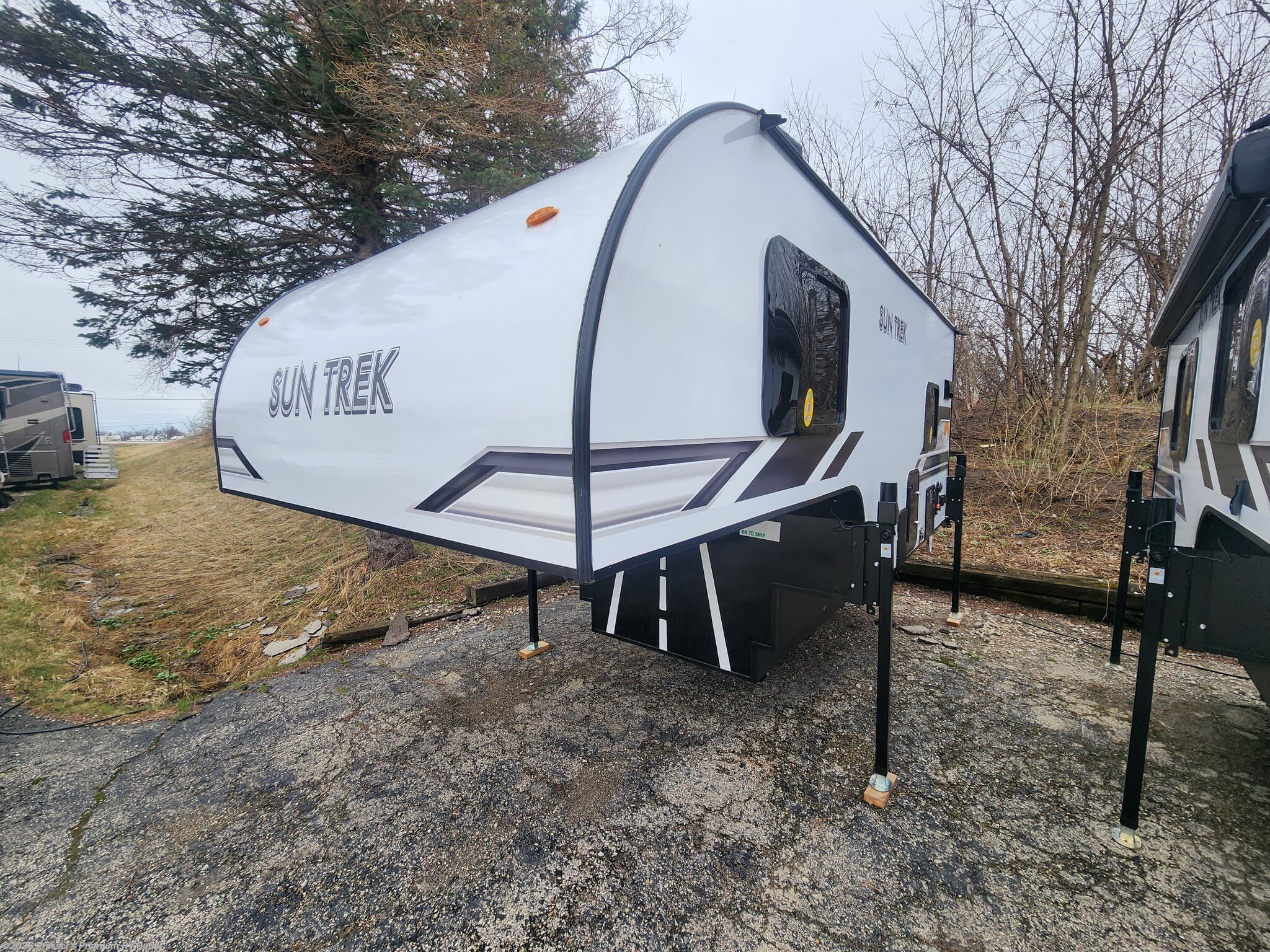 New 2026 Sunset Park RV Sun Trek 800 available in Sturtevant, Wisconsin