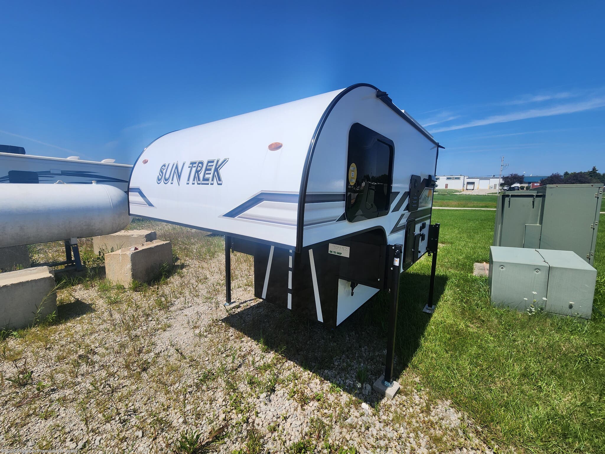 New 2027 Sunset Park RV Sun Trek 600 available in Sturtevant, Wisconsin