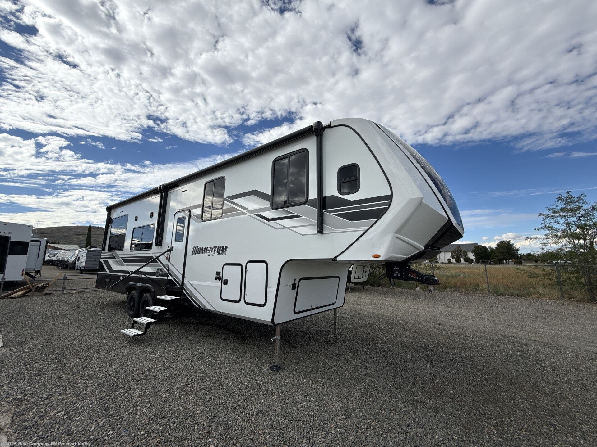 New 2026 Grand Design Momentum G-Class 320G available in Prescott Valley, Arizona