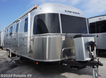 New 2024 Airstream Classic 33FB available in Springfield, Missouri