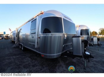 New 2024 Airstream Globetrotter 27FB available in Springfield, Missouri