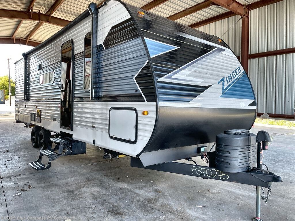 Used 2025 CrossRoads Zinger Lite 260bh available in Fort Worth, Texas