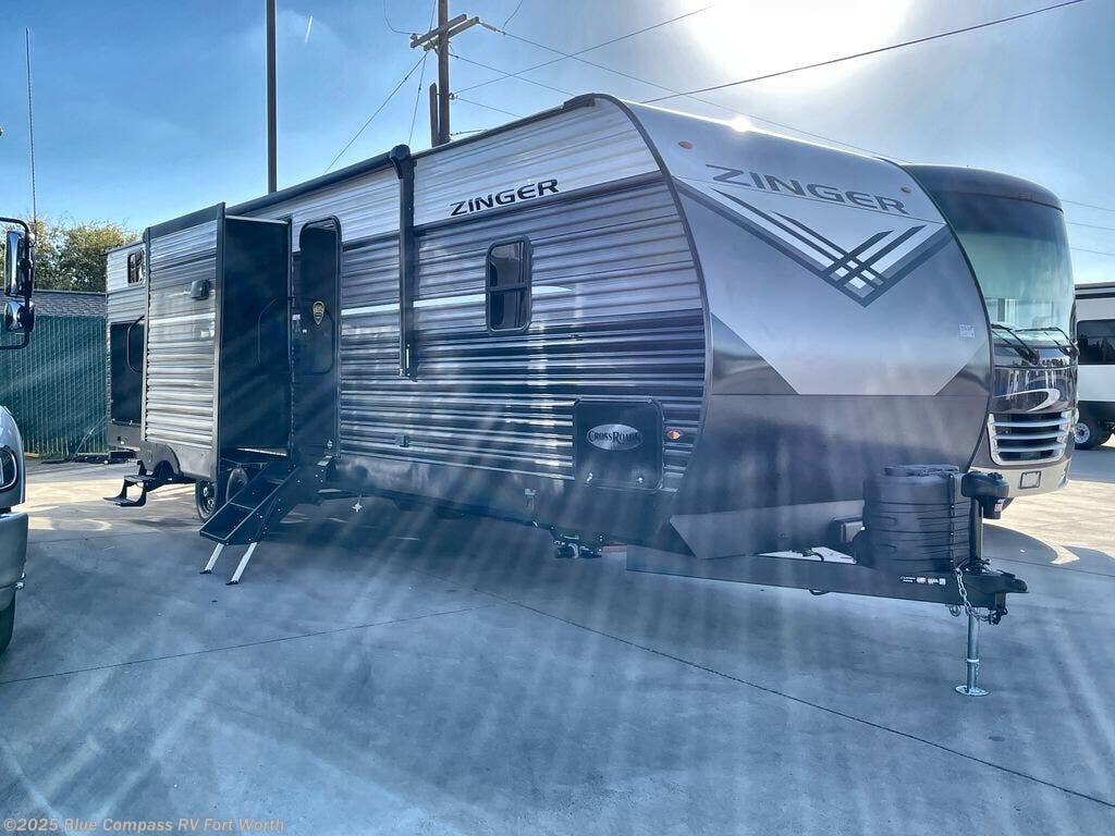New 2026 CrossRoads Zinger 331BH available in Fort Worth, Texas