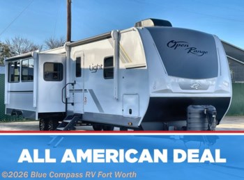 Used 2025 Highland Ridge Light 321BHS available in Fort Worth, Texas