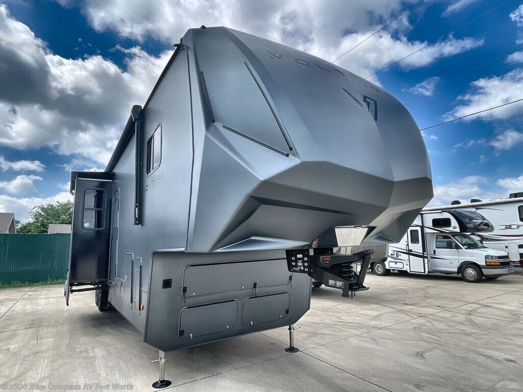 New 2026 Dutchmen Voltage V-Series 3600 available in Fort Worth, Texas