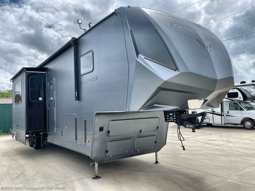 New 2026 Dutchmen Voltage V-Series 3850 available in Fort Worth, Texas