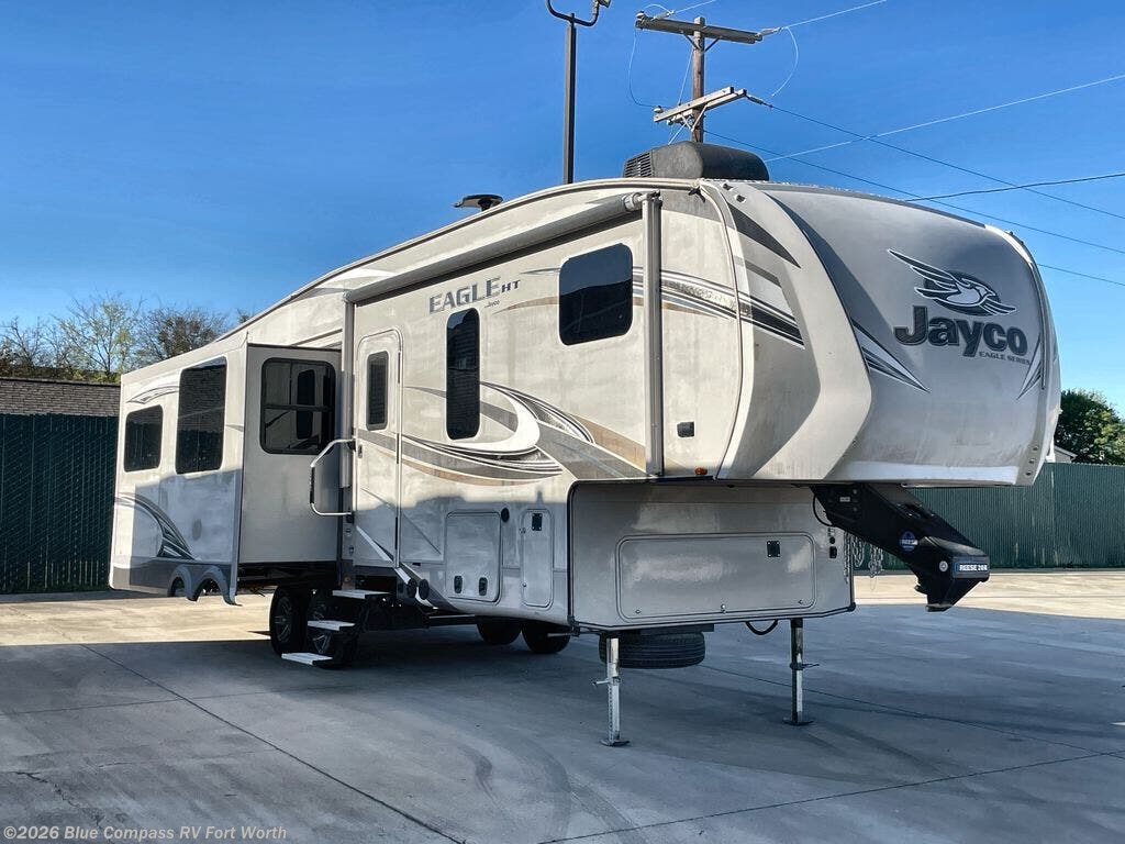 Used 2018 Jayco Eagle 30.5CKTS available in Fort Worth, Texas