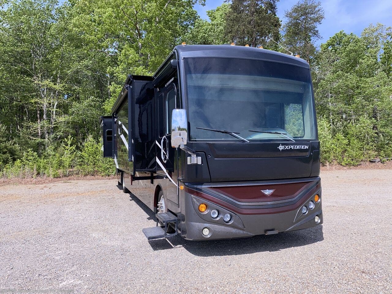 Used 2014 Fleetwood Expedition 40x available in Ringgold, Virginia