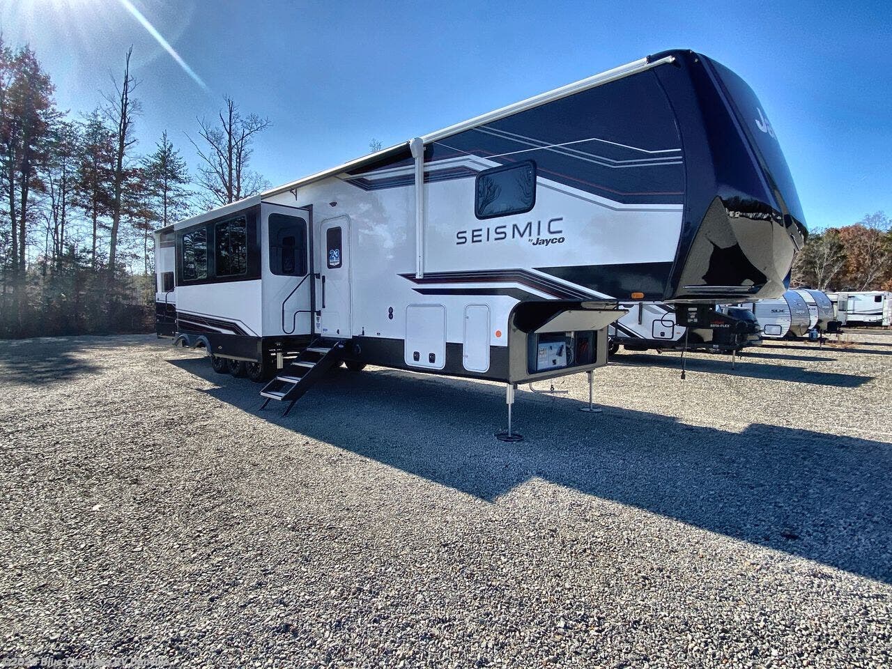 New 2026 Jayco Seismic 395 available in Ringgold, Virginia