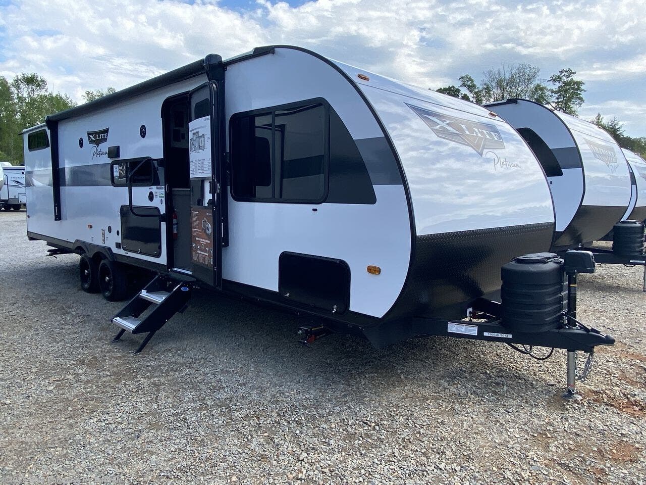 Used 2024 Forest River Wildwood X-Lite 273qbxl available in Ringgold, Virginia