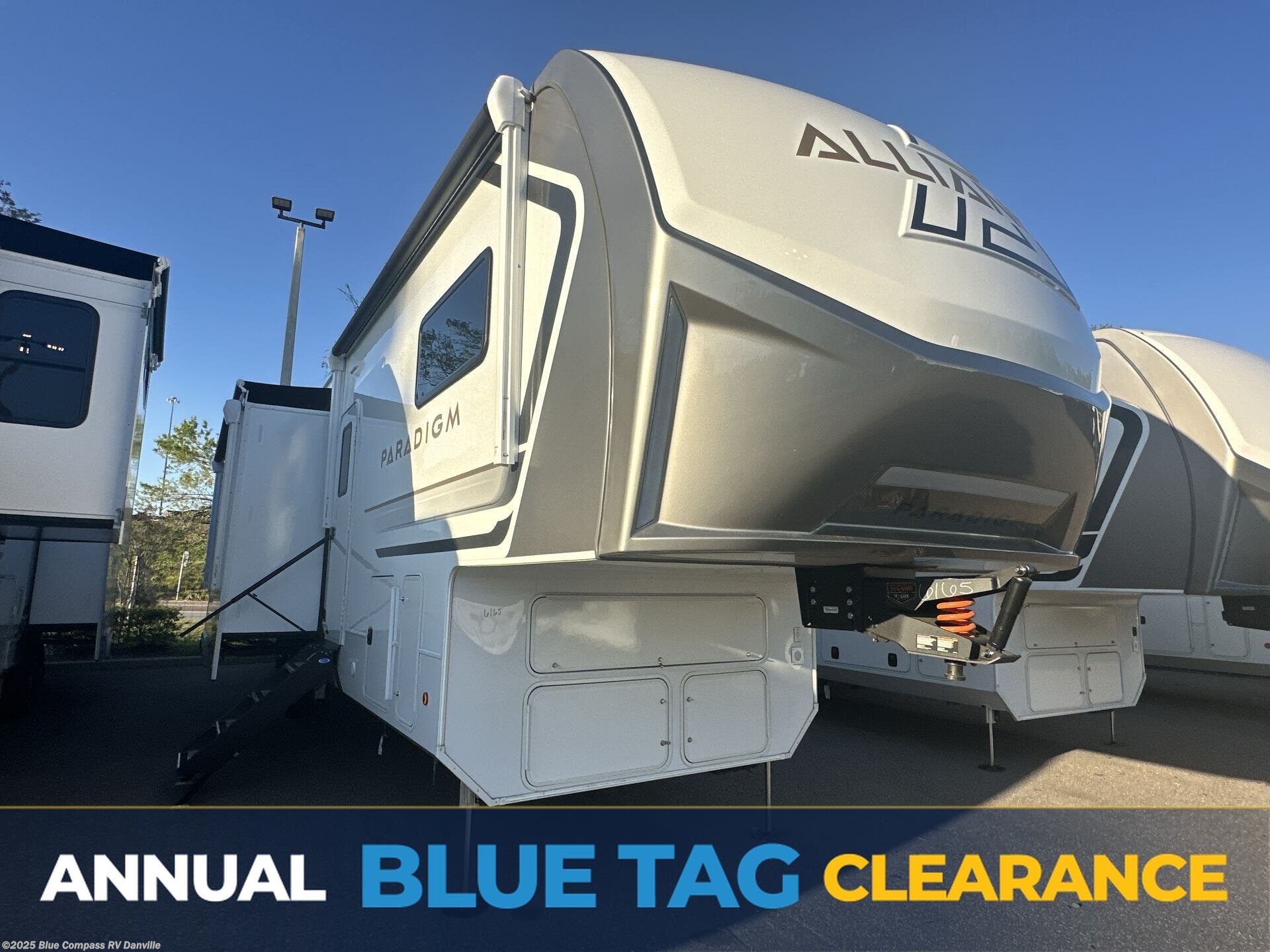 New 2025 Alliance RV Paradigm 395DS available in Ringgold, Virginia