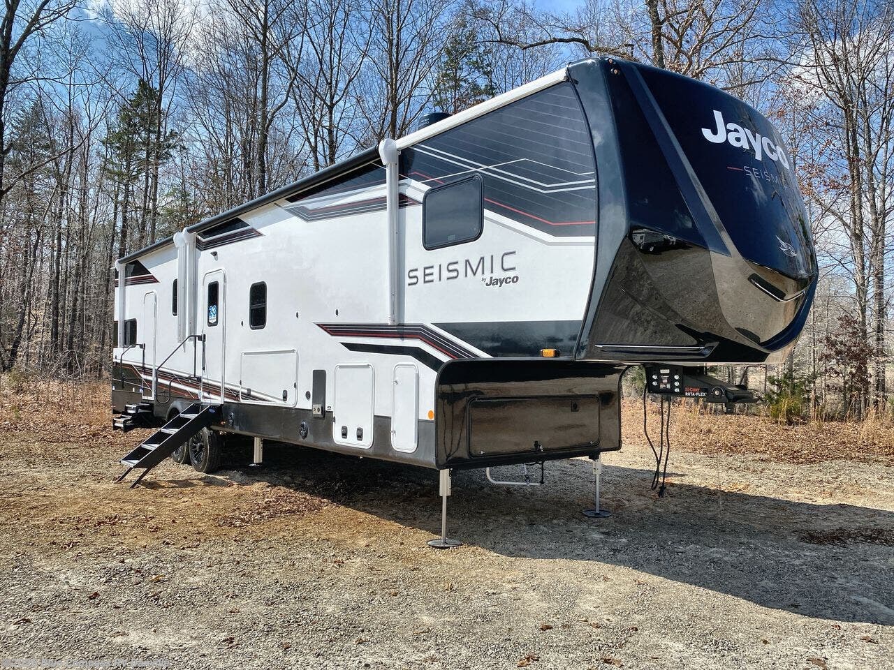 New 2026 Jayco Seismic 359 available in Ringgold, Virginia