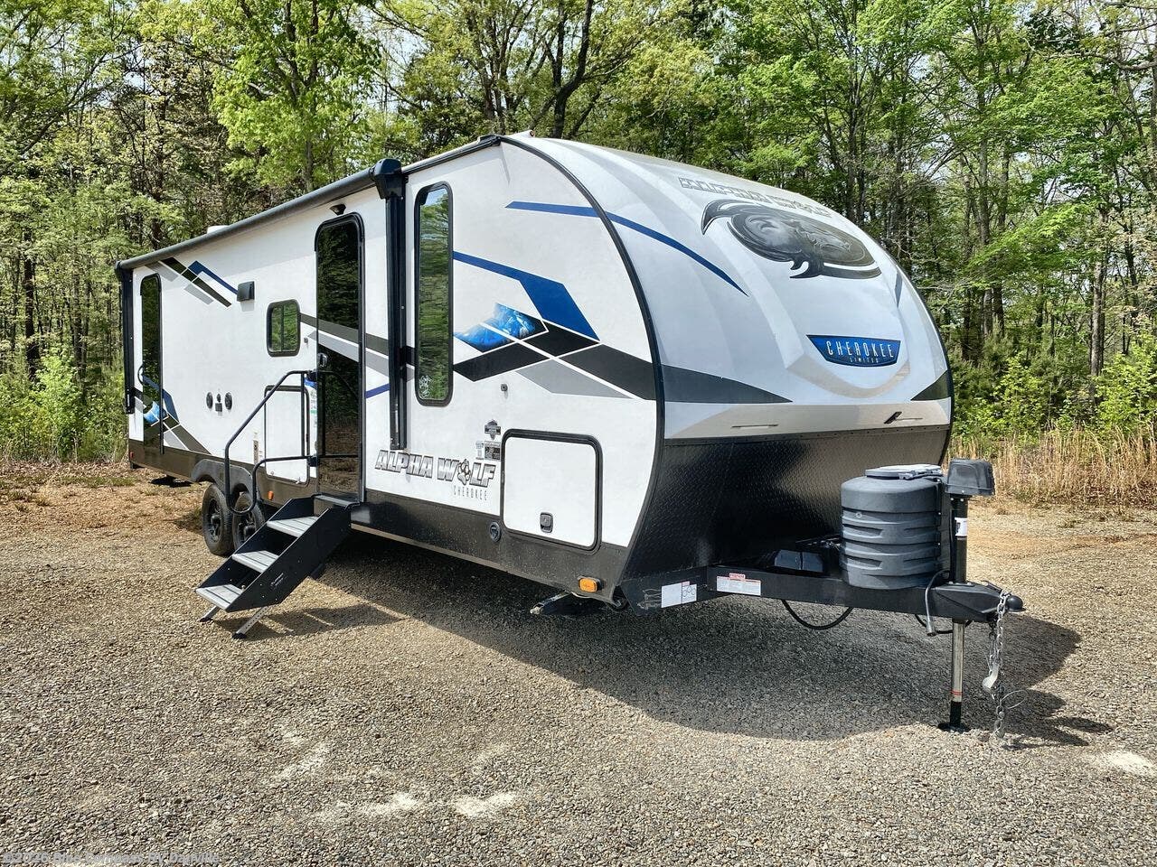 Used 2024 Forest River Cherokee Alpha Wolf 26DBH-L available in Ringgold, Virginia