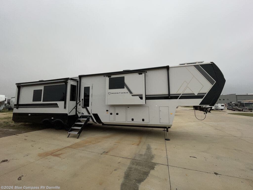 New 2027 Keystone Montana 3900RK available in Ringgold, Virginia