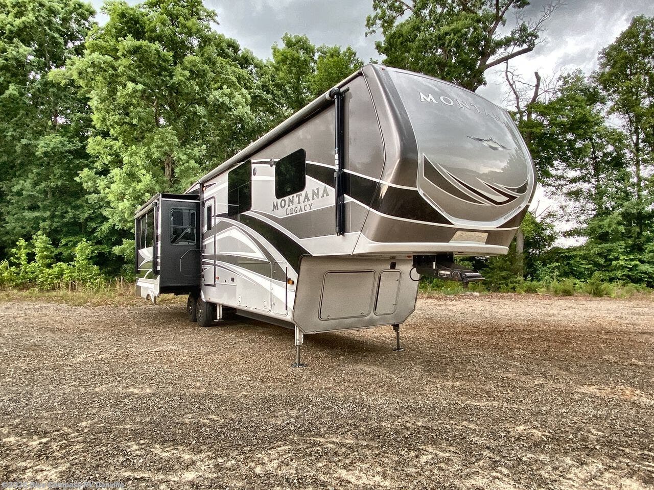 Used 2021 Keystone Montana 3231CK available in Ringgold, Virginia