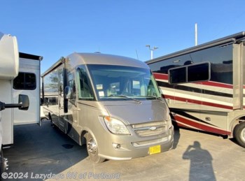 Used 2011 Itasca Reyo 25R available in Portland, Oregon