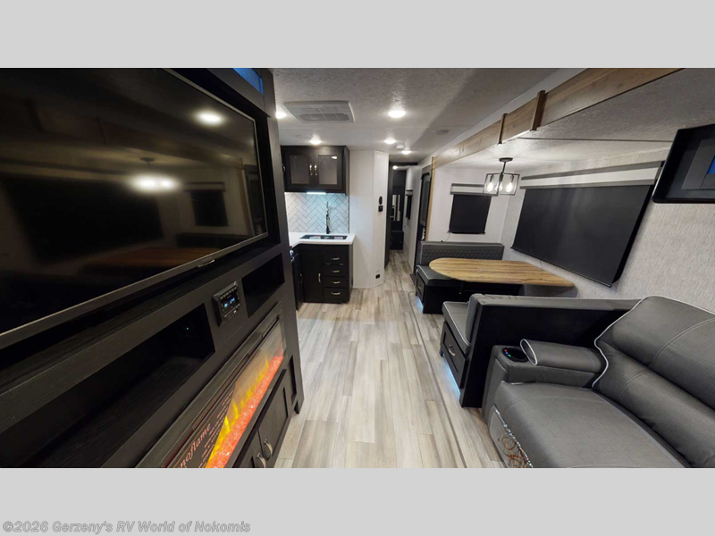 Used 2023 Coachmen Freedom Express Liberty Edition 326BHDSLE available in Nokomis, Florida