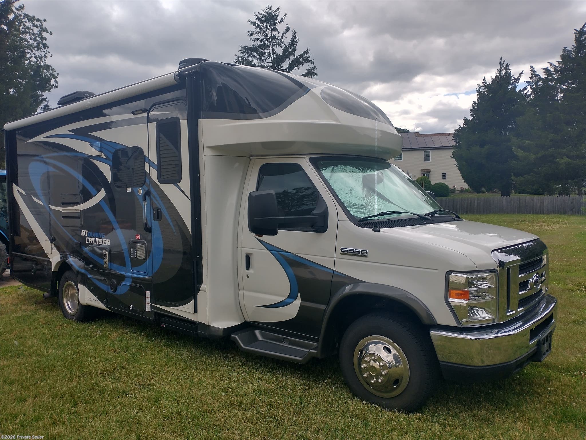 Used 2019 Gulf Stream BTouring Cruiser Rear quean bed available in Eht, New Jersey