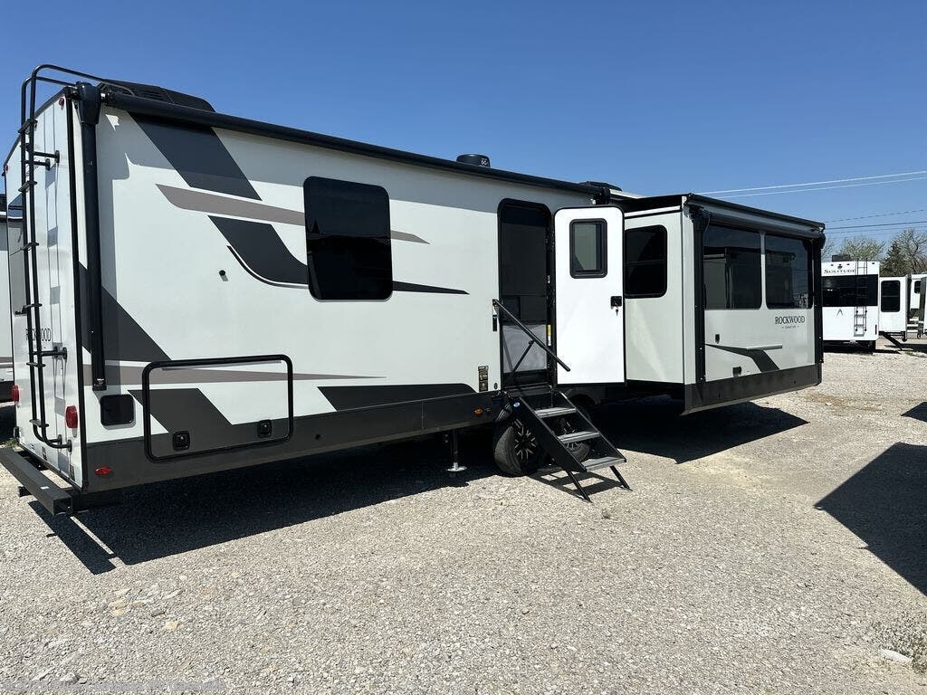 New 2026 Forest River Rockwood Signature 8339FK available in Gassville, Arkansas
