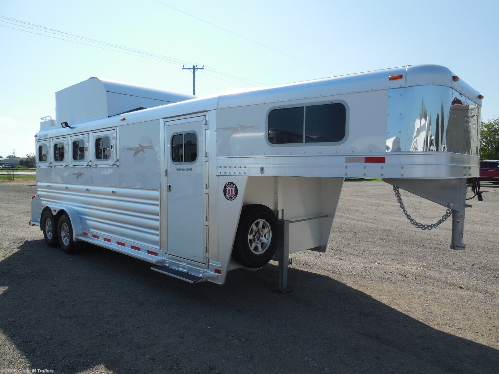 7x21 Horse Trailer for sale New Platinum Coach 4HGN w/ 4' SW MANGERS