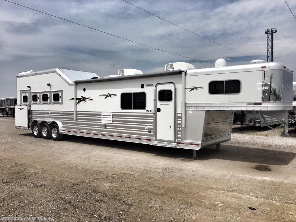 Horse Trailer - 2019 Platinum Coach Outlaw 4H SIDE LOAD/Toy Hauler ...