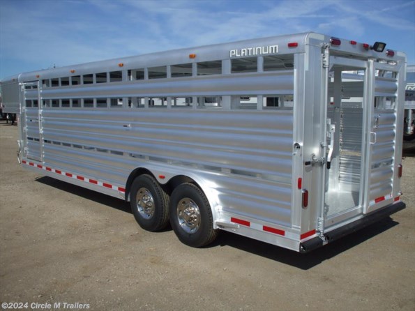 2023 Platinum Coach 24' stock trailer 8 WIDE !! available in Kaufman, TX