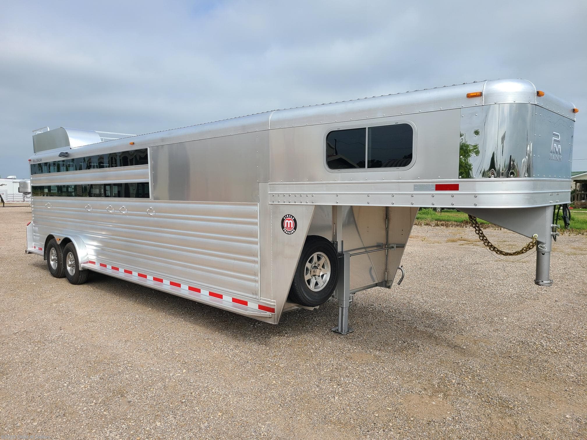 7x26 Cattle/Livestock Trailer for sale New Platinum Coach 26' Stock