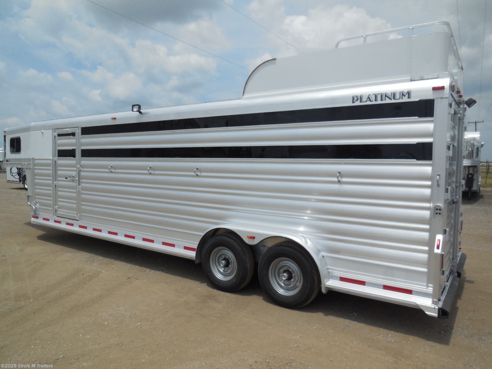 7x26 Horse Trailer for sale New Platinum Coach 6 horse 7'6" wide TRAINER Swing Out Saddle Rack