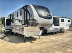 New 2024 Alliance RV Paradigm 370FB available in Strafford, Missouri