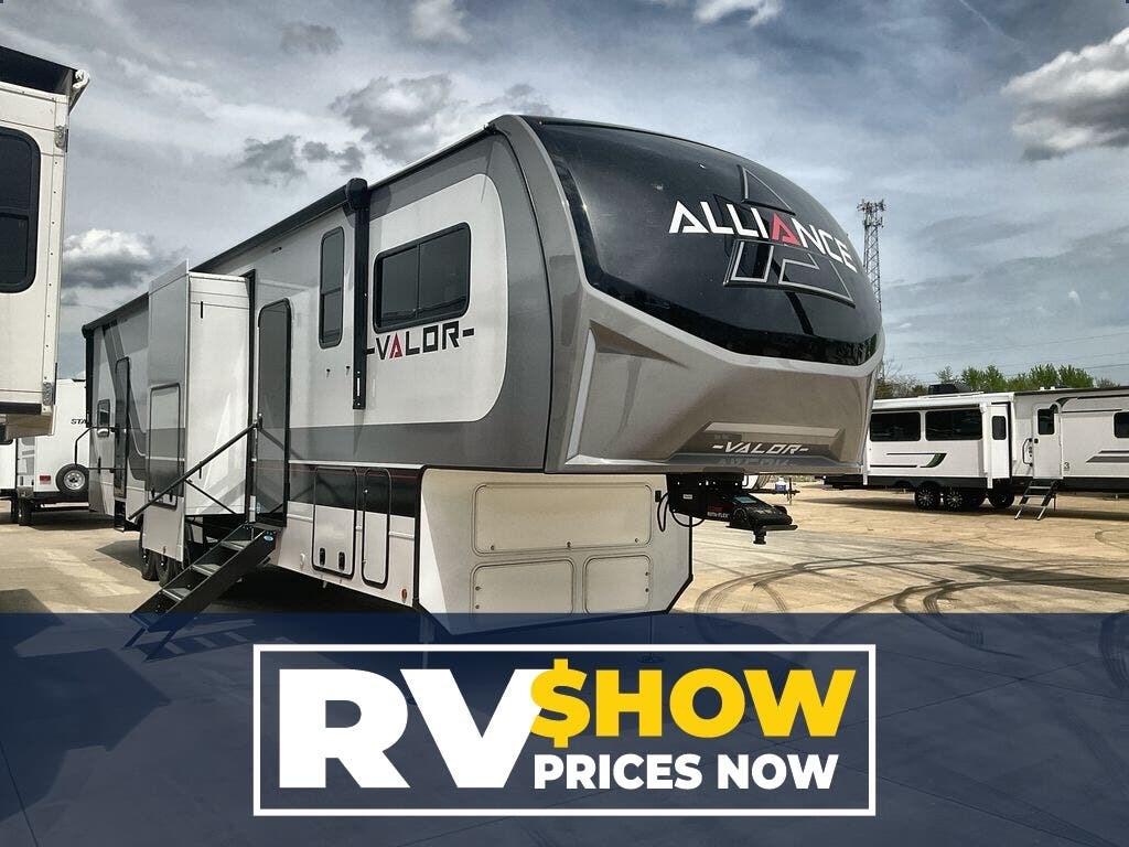 New 2025 Alliance RV Valor 40V13 available in Strafford, Missouri