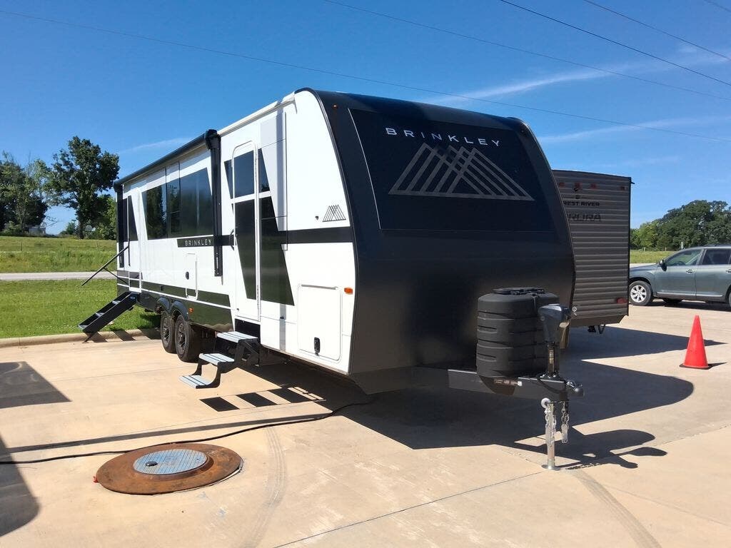 New 2026 Brinkley RV Model I 294 available in Strafford, Missouri