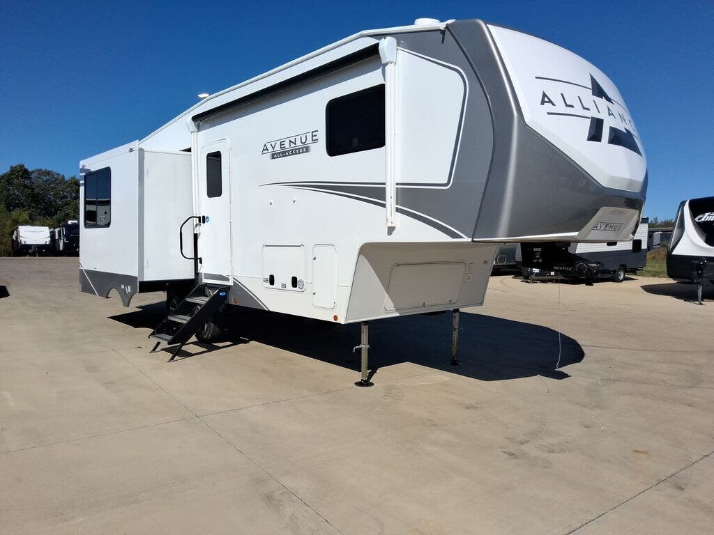 New 2026 Alliance RV Avenue All-Access 25RL available in Strafford, Missouri