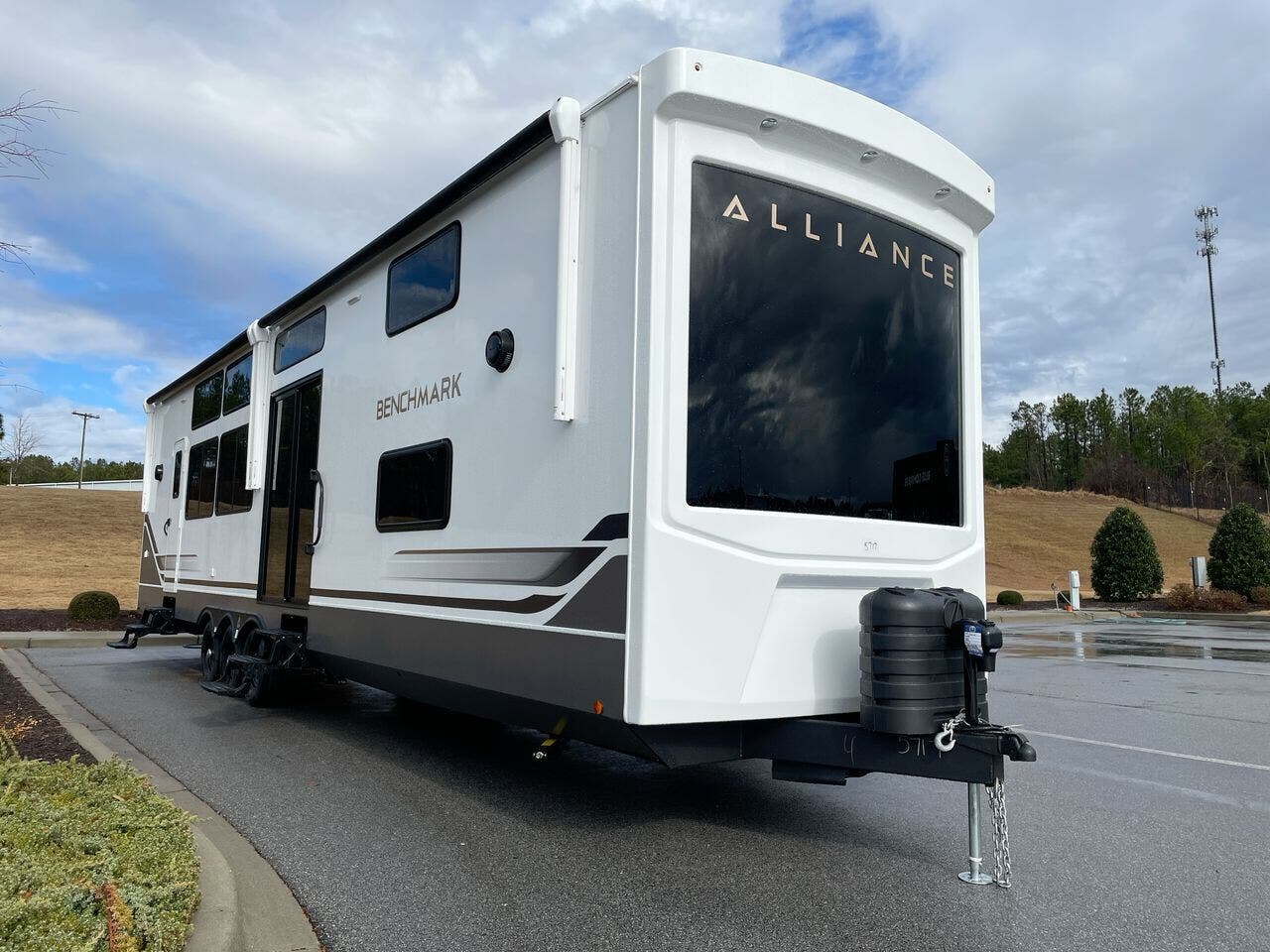 New 2026 Alliance RV Benchmark 44LFT available in Strafford, Missouri